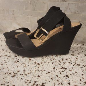 Summer wedges
